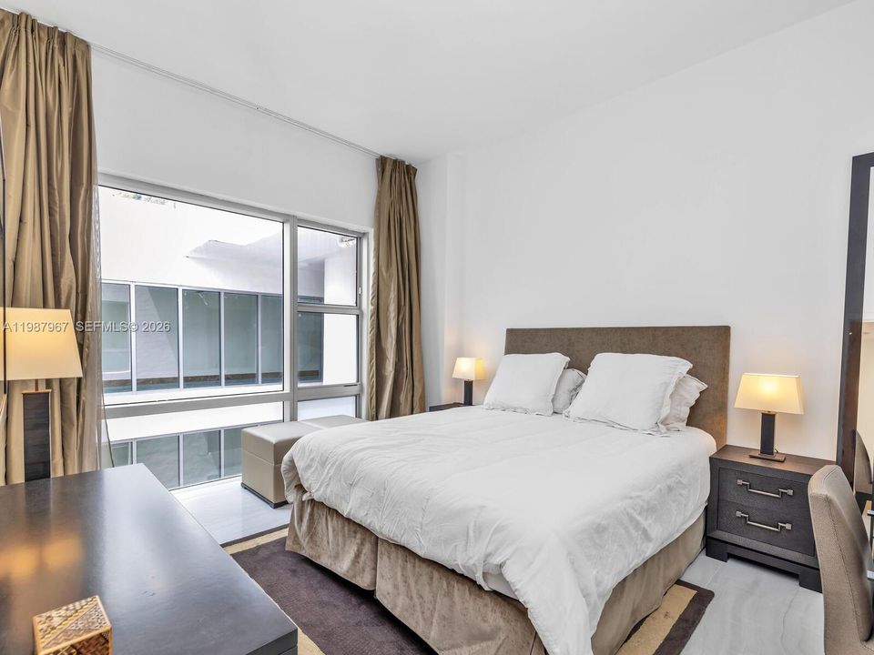 Active With Contract: $9,500 (2 beds, 2 baths, 1255 Square Feet)