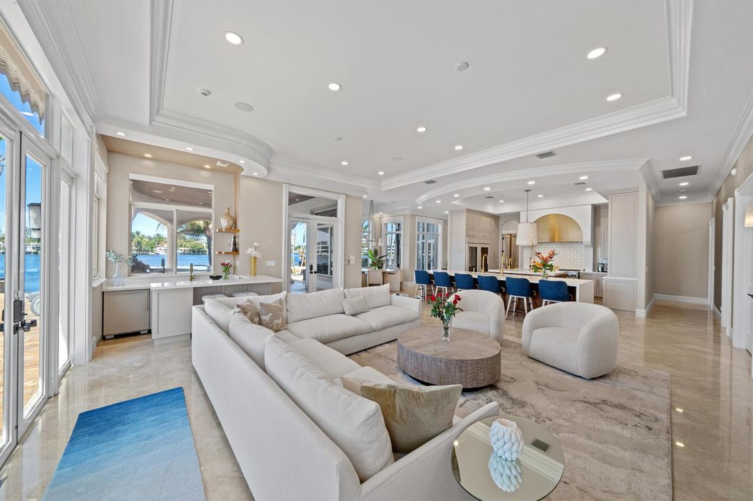 2593 SE 8th St-50