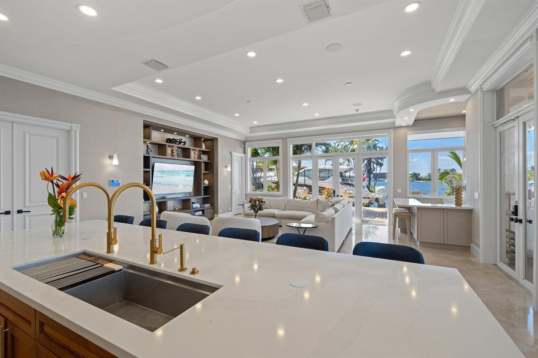 2593 SE 8th St-59