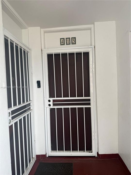 En Venta: $239,000 (2 camas, 2 baños, 1083 Pies cuadrados)