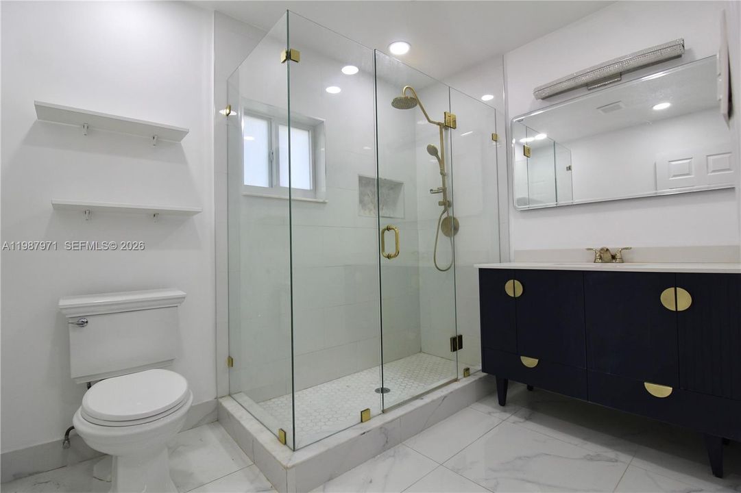На продажу: $499,990 (3 спален, 2 ванн, 1785 Квадратных фут)