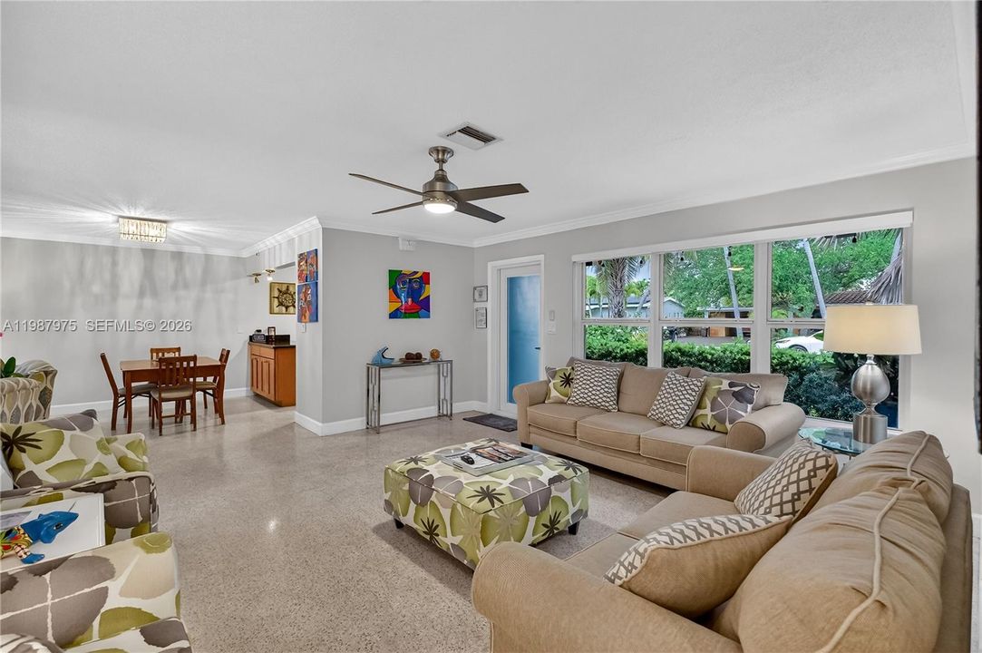 En Venta: $945,000 (3 camas, 2 baños, 1507 Pies cuadrados)