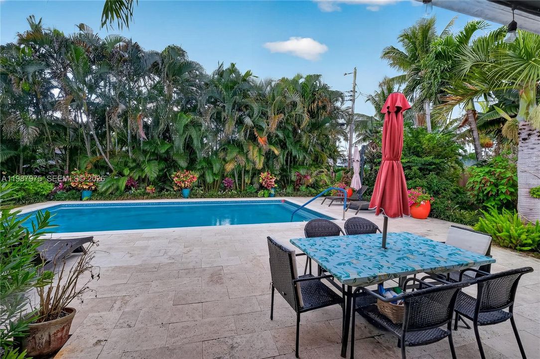 En Venta: $945,000 (3 camas, 2 baños, 1507 Pies cuadrados)