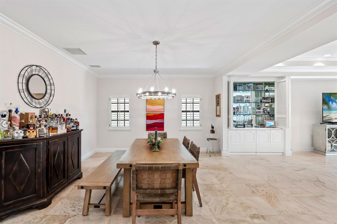14 mls_DINING_STRAIGHT_DT