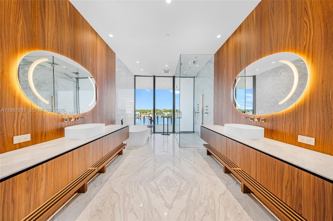 For Sale: $9,500,000 (4 beds, 4 baths, 4318 Square Feet)