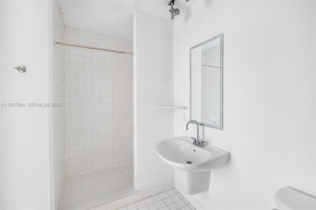 En Venta: $309,000 (1 camas, 1 baños, 685 Pies cuadrados)