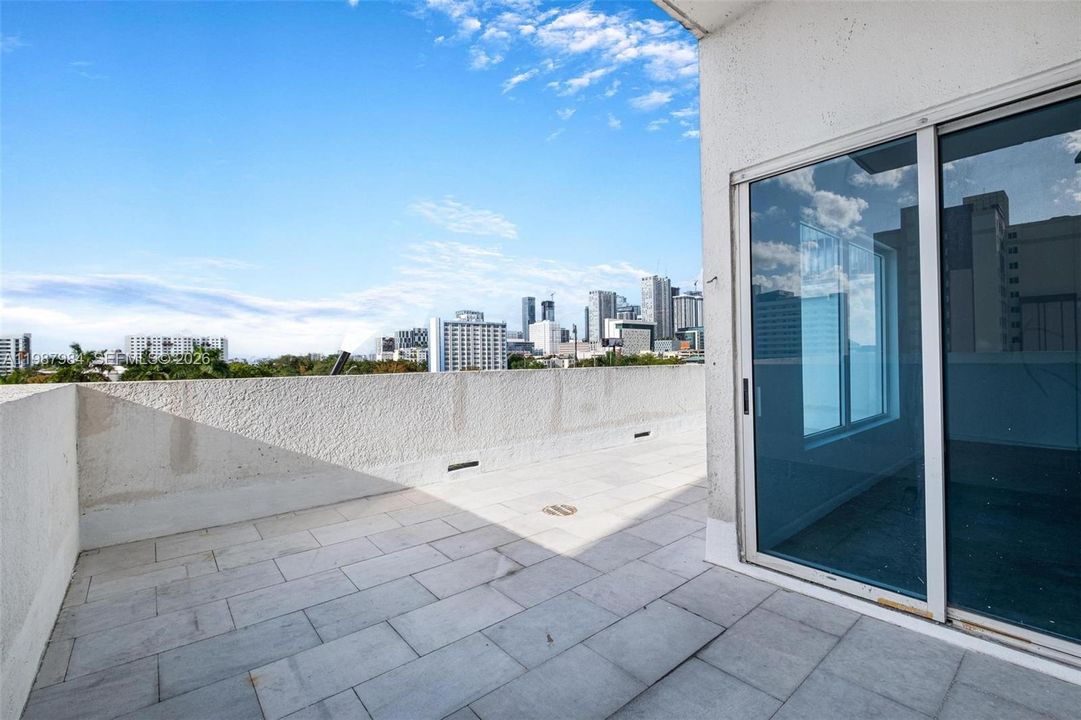 En Venta: $309,000 (1 camas, 1 baños, 685 Pies cuadrados)
