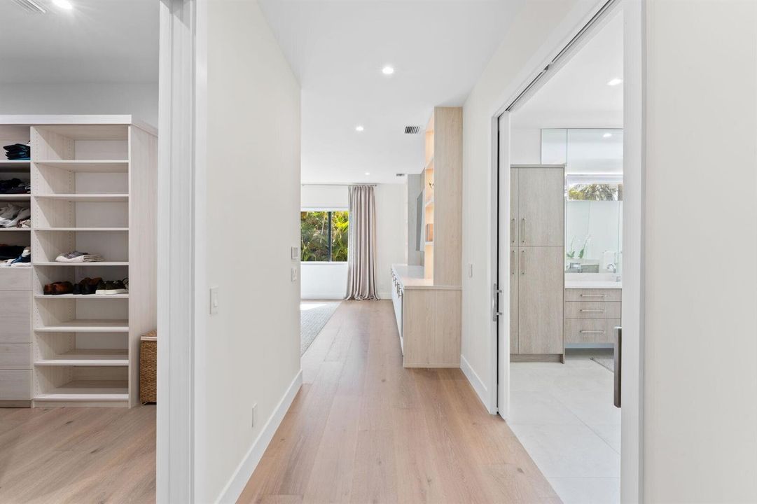 primary suite entry