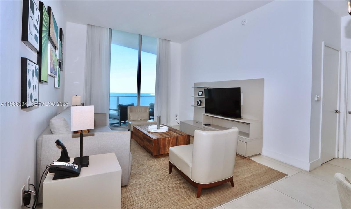 En Venta: $918,000 (2 camas, 2 baños, 1179 Pies cuadrados)