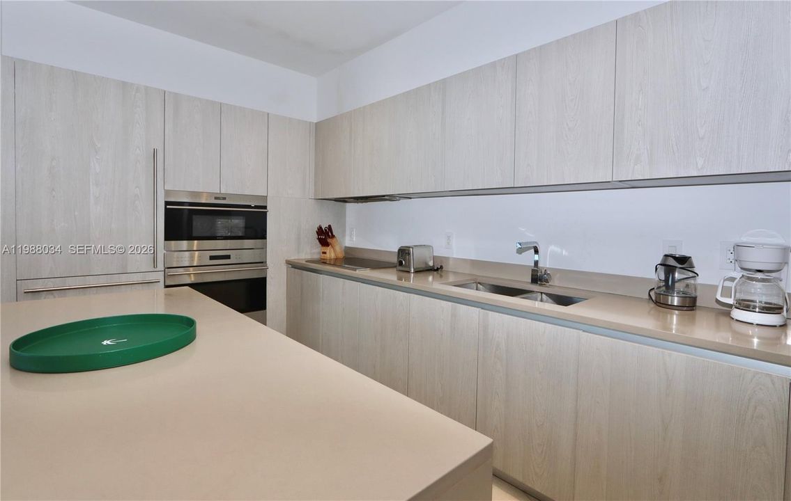 En Venta: $918,000 (2 camas, 2 baños, 1179 Pies cuadrados)