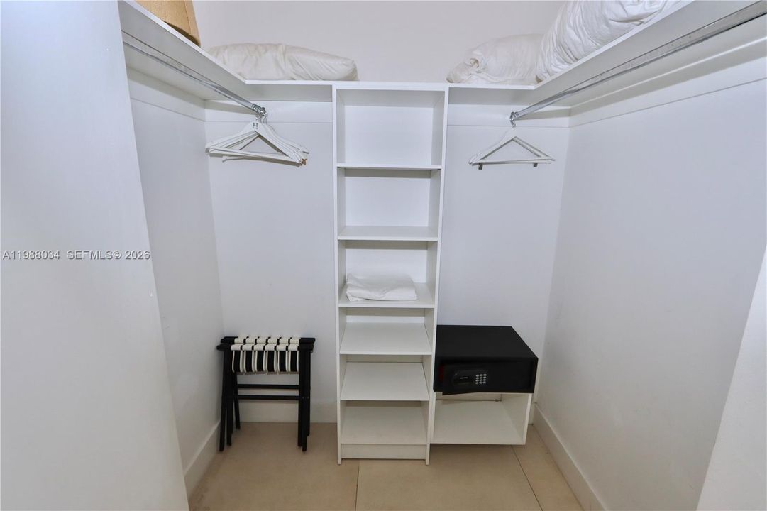 En Venta: $918,000 (2 camas, 2 baños, 1179 Pies cuadrados)