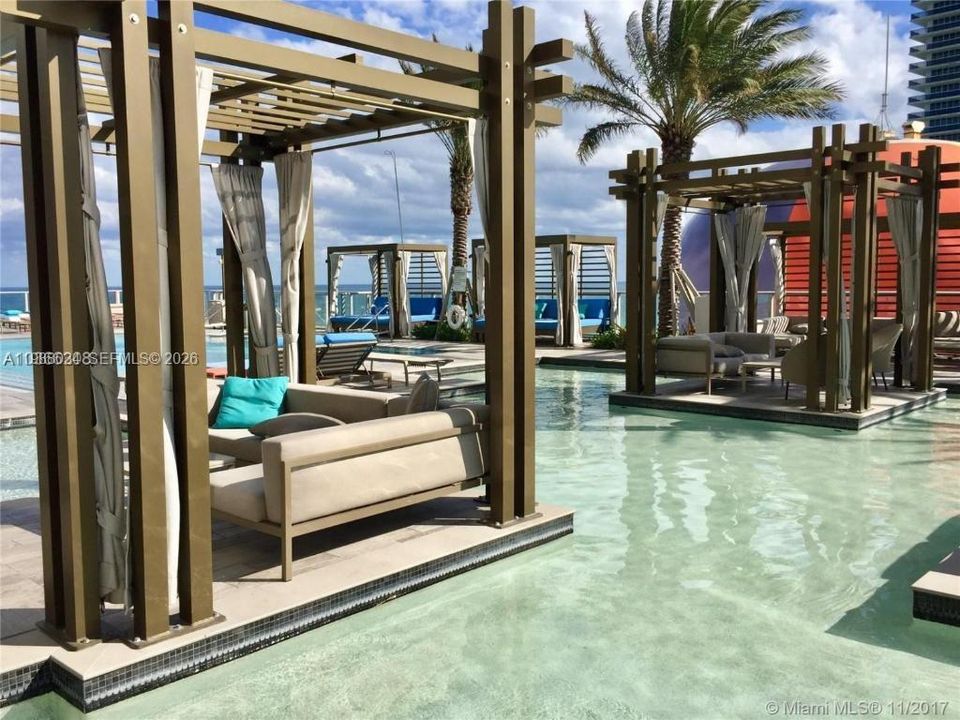 En Venta: $918,000 (2 camas, 2 baños, 1179 Pies cuadrados)