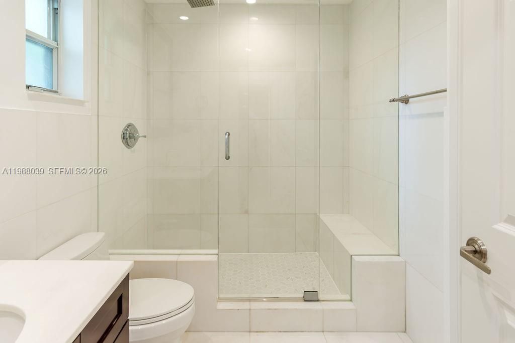 Active With Contract: $15,000 (4 beds, 4 baths, 3171 Square Feet)
