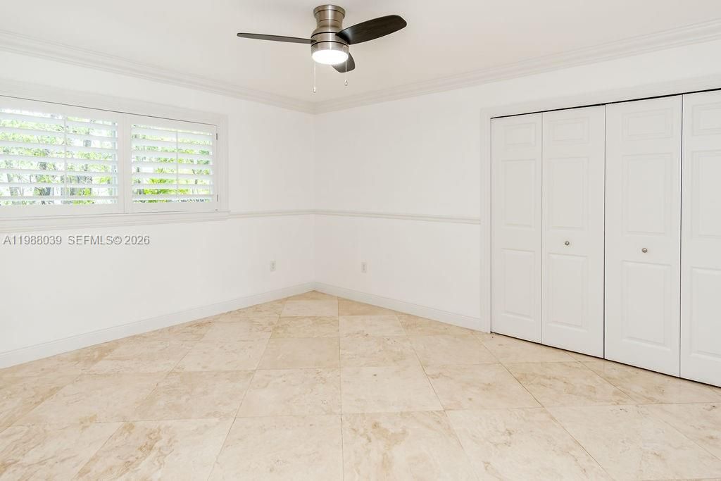 Active With Contract: $15,000 (4 beds, 4 baths, 3171 Square Feet)