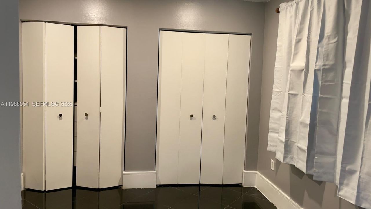 For Sale: $199,000 (2 beds, 2 baths, 970 Square Feet)