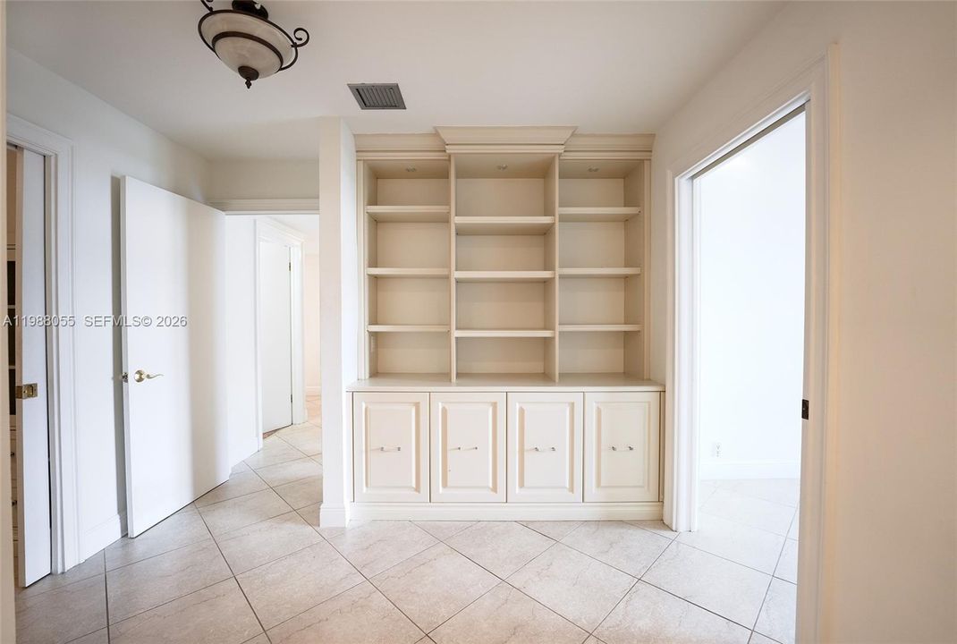 待售: $1,290,000 (2 贝兹, 2 浴室, 1488 平方英尺)