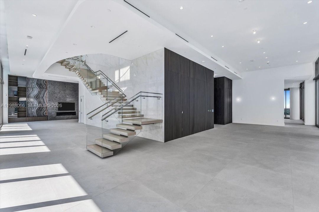 For Sale: $39,995,000 (6 beds, 6 baths, 9083 Square Feet)