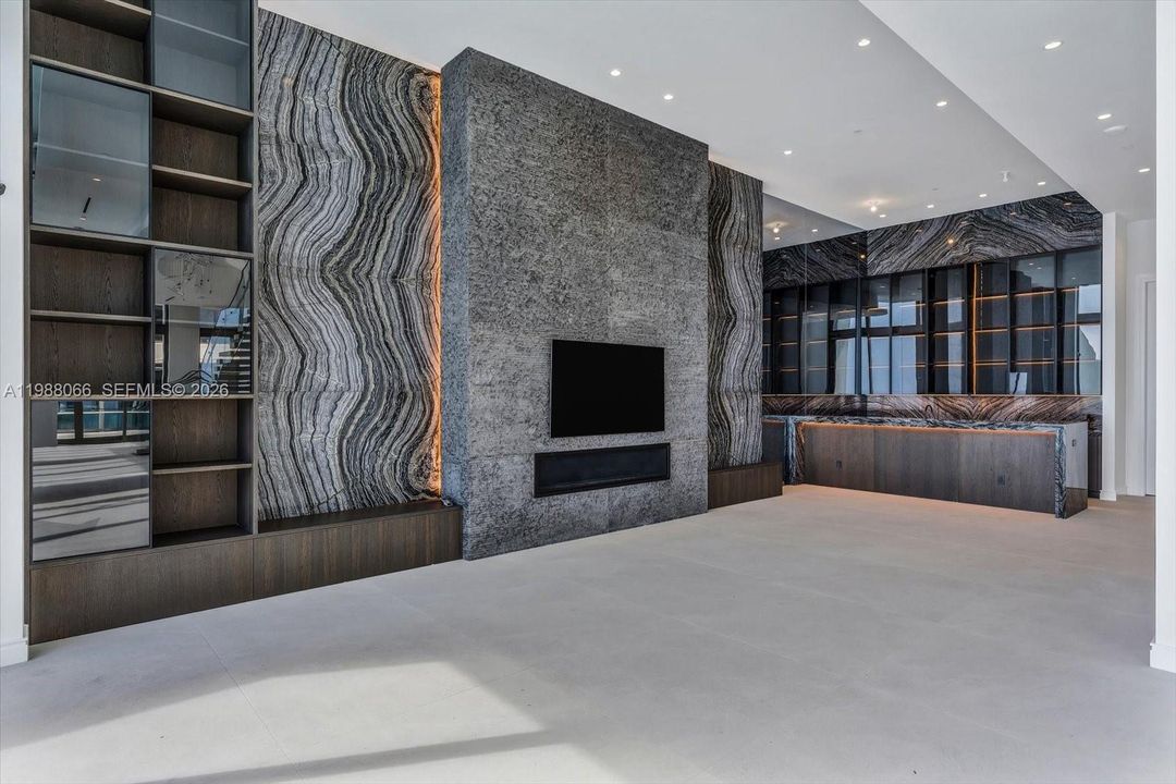 For Sale: $39,995,000 (6 beds, 6 baths, 9083 Square Feet)