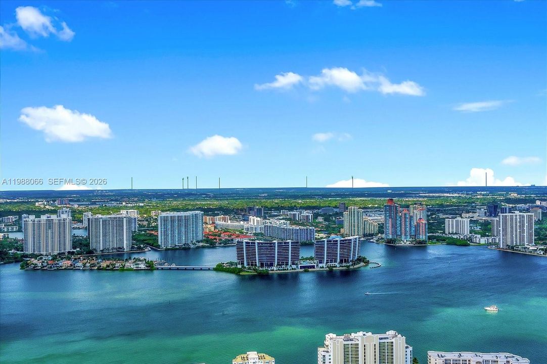 For Sale: $39,995,000 (6 beds, 6 baths, 9083 Square Feet)