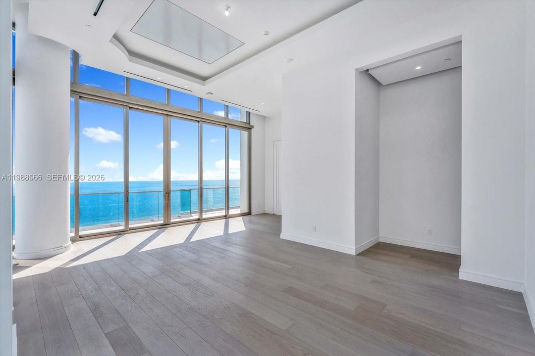 For Sale: $39,995,000 (6 beds, 6 baths, 9083 Square Feet)