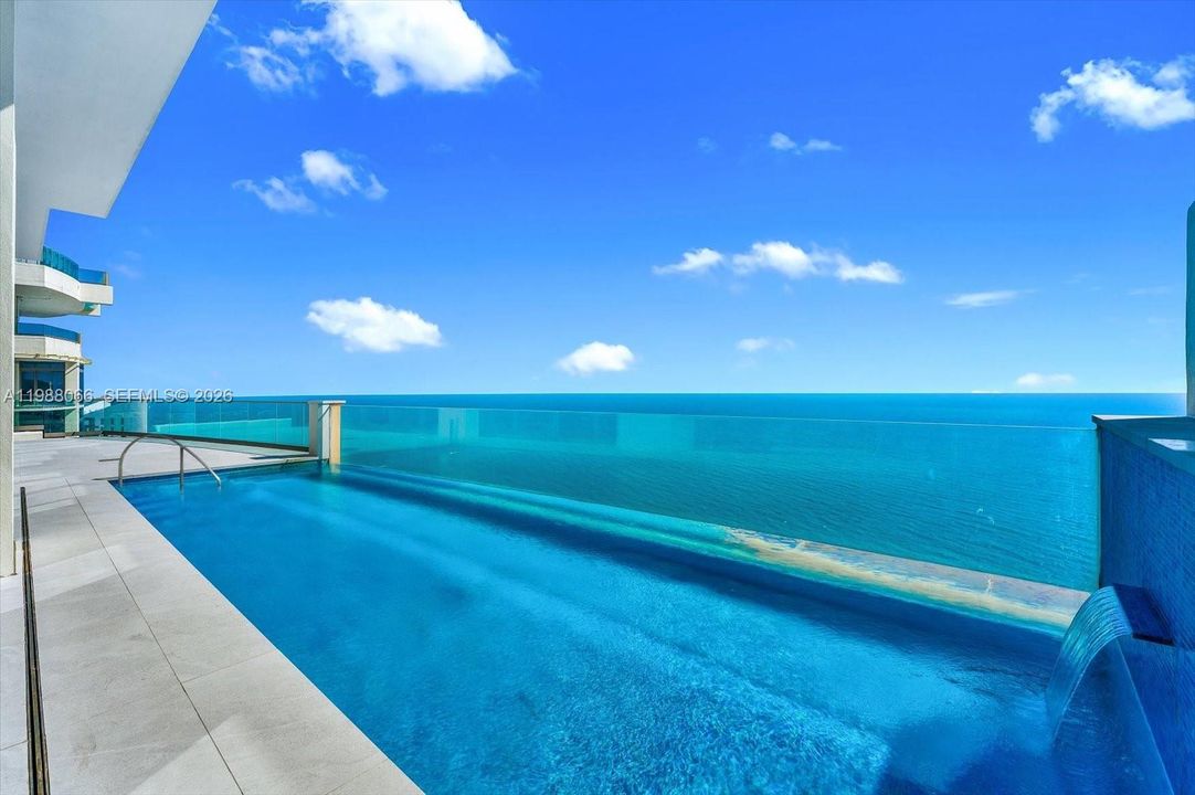 For Sale: $39,995,000 (6 beds, 6 baths, 9083 Square Feet)