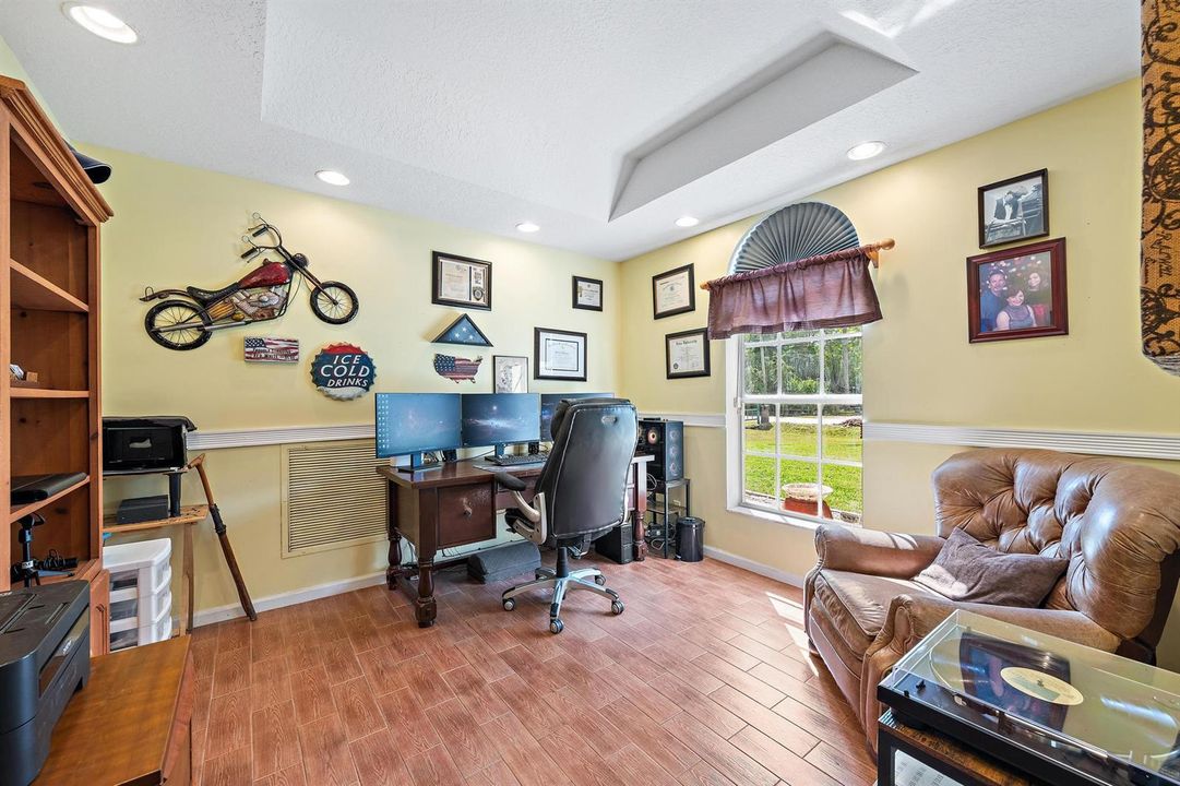 13721 86th Rd N-9