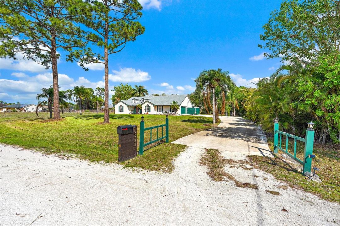 13721 86th Rd N-1