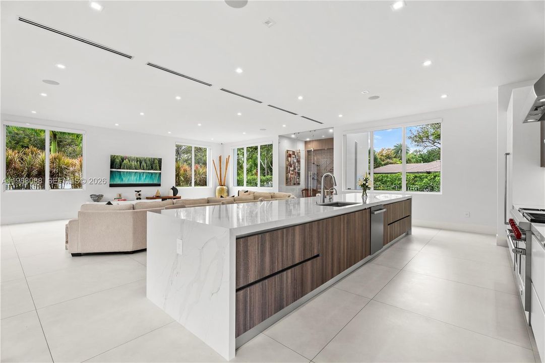 En Venta: $8,970,000 (6 camas, 7 baños, 7470 Pies cuadrados)