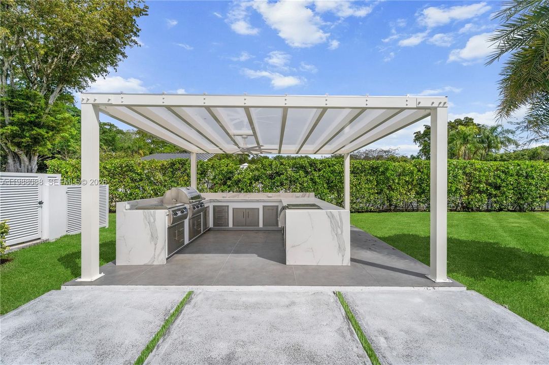 En Venta: $8,970,000 (6 camas, 7 baños, 7470 Pies cuadrados)
