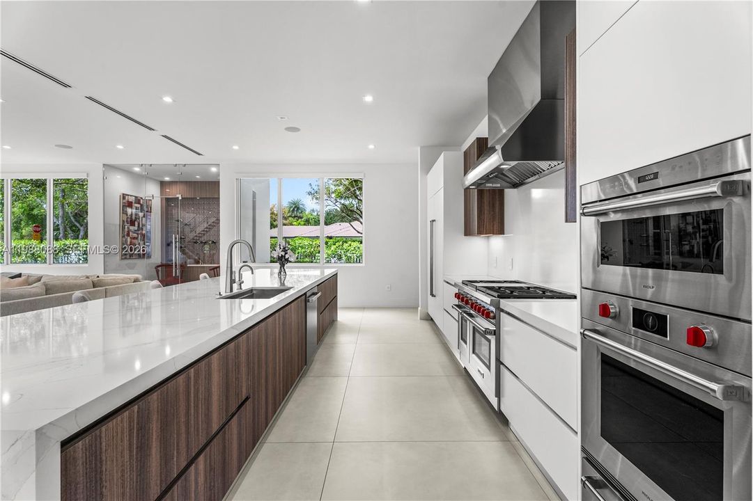 En Venta: $8,970,000 (6 camas, 7 baños, 7470 Pies cuadrados)