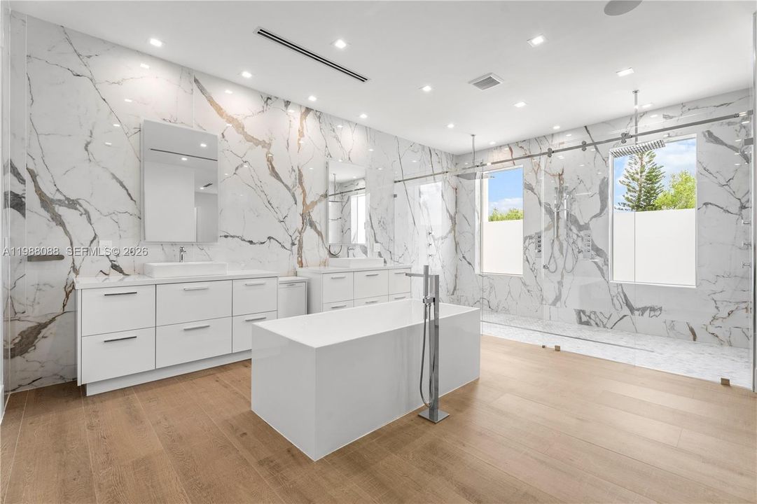En Venta: $8,970,000 (6 camas, 7 baños, 7470 Pies cuadrados)