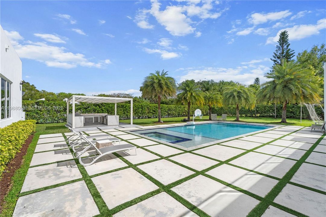 En Venta: $8,970,000 (6 camas, 7 baños, 7470 Pies cuadrados)