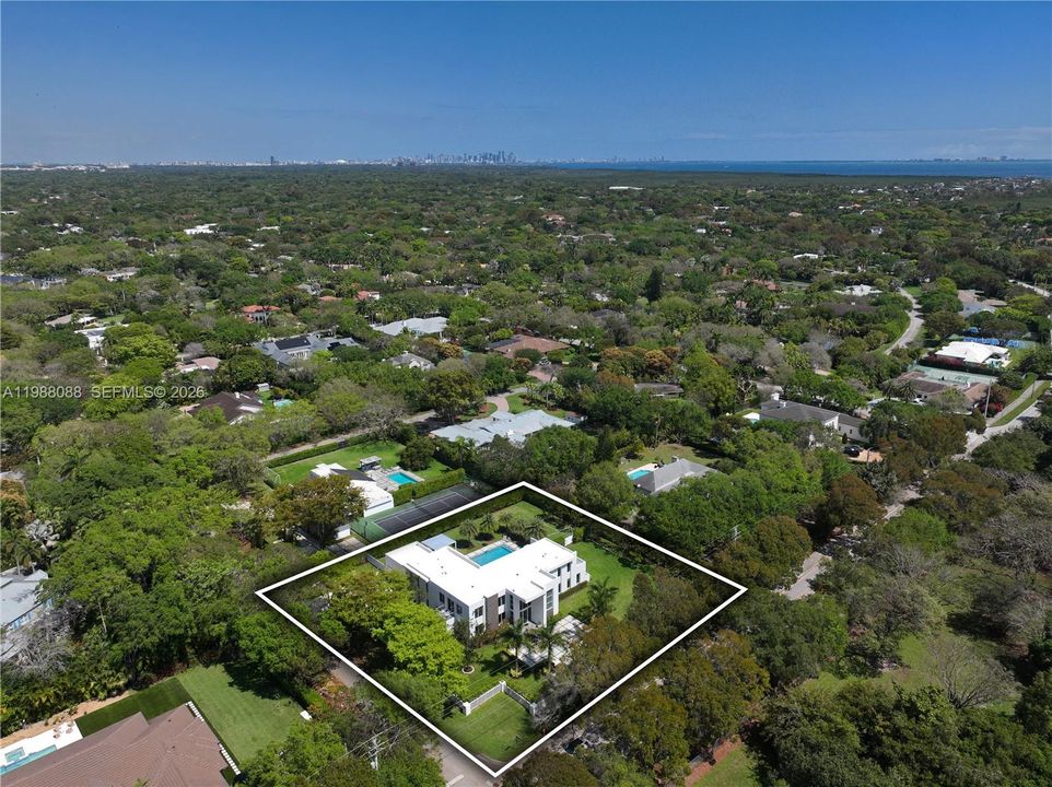 En Venta: $8,970,000 (6 camas, 7 baños, 7470 Pies cuadrados)