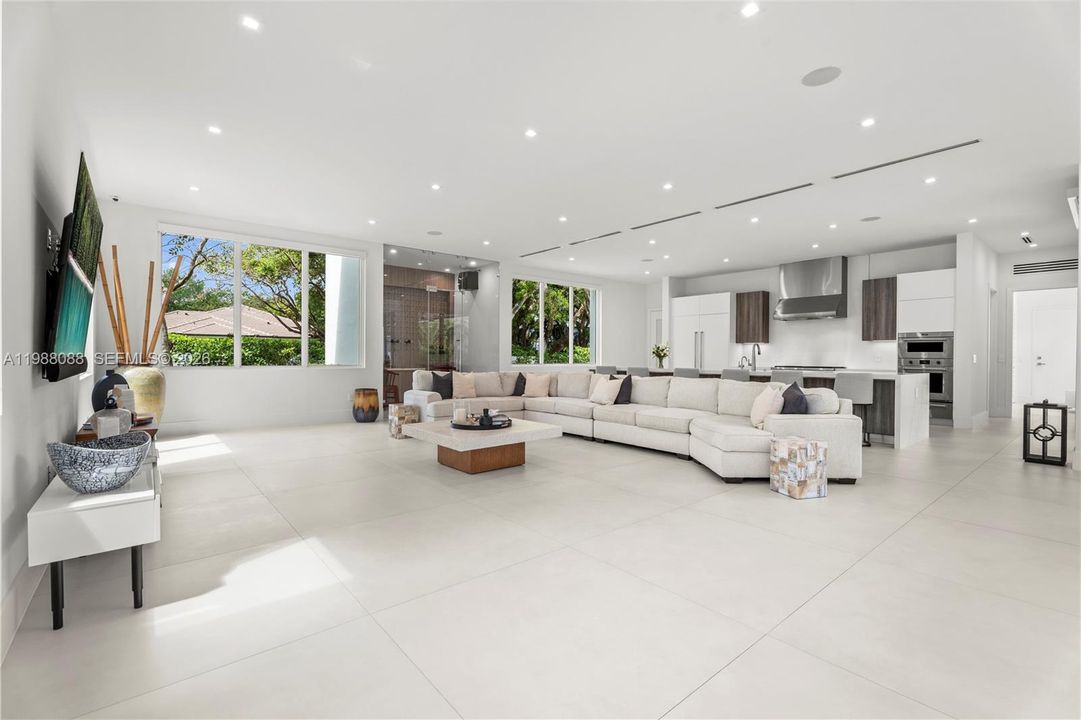 En Venta: $8,970,000 (6 camas, 7 baños, 7470 Pies cuadrados)
