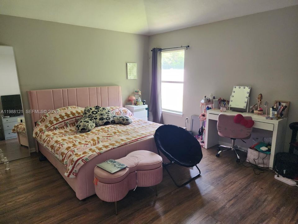 En Venta: $250,000 (3 camas, 3 baños, 1744 Pies cuadrados)