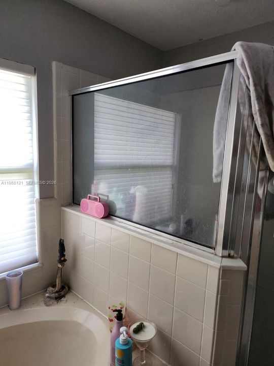 En Venta: $250,000 (3 camas, 3 baños, 1744 Pies cuadrados)