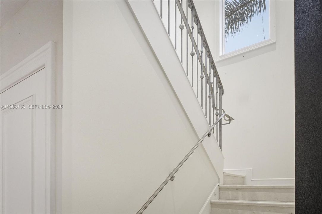 En Venta: $2,795,000 (5 camas, 6 baños, 4967 Pies cuadrados)
