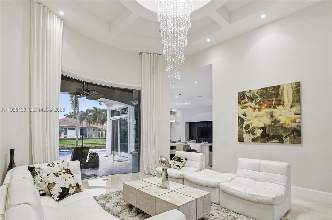 En Venta: $2,795,000 (5 camas, 6 baños, 4967 Pies cuadrados)