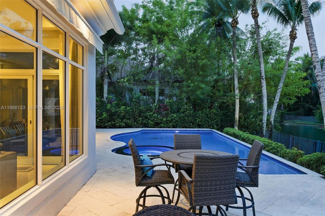 En Venta: $2,795,000 (5 camas, 6 baños, 4967 Pies cuadrados)