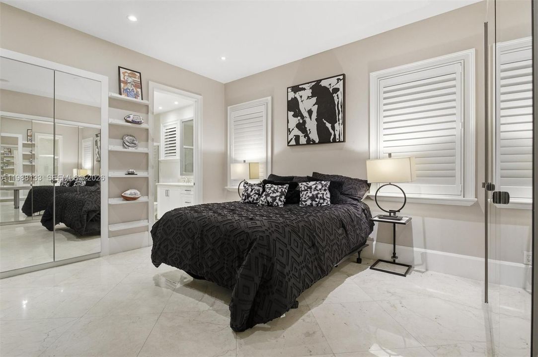 Additional ground floor bedroom #2 with ensuite bathroom/shower