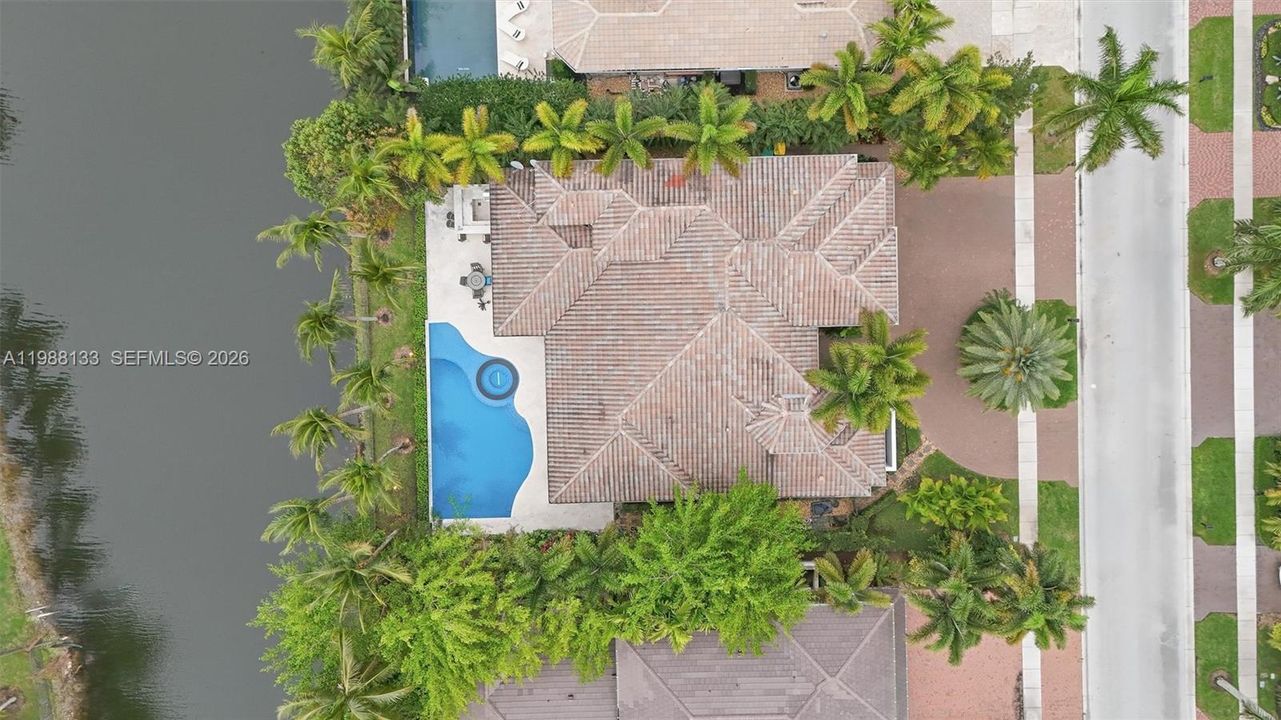 En Venta: $2,795,000 (5 camas, 6 baños, 4967 Pies cuadrados)