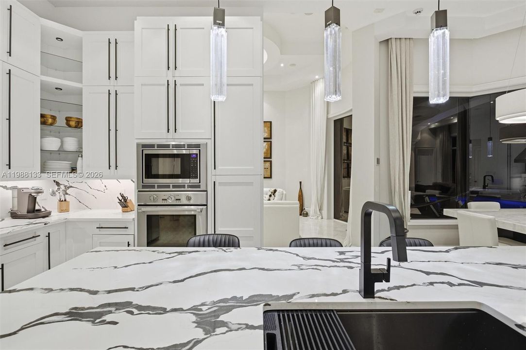 En Venta: $2,795,000 (5 camas, 6 baños, 4967 Pies cuadrados)