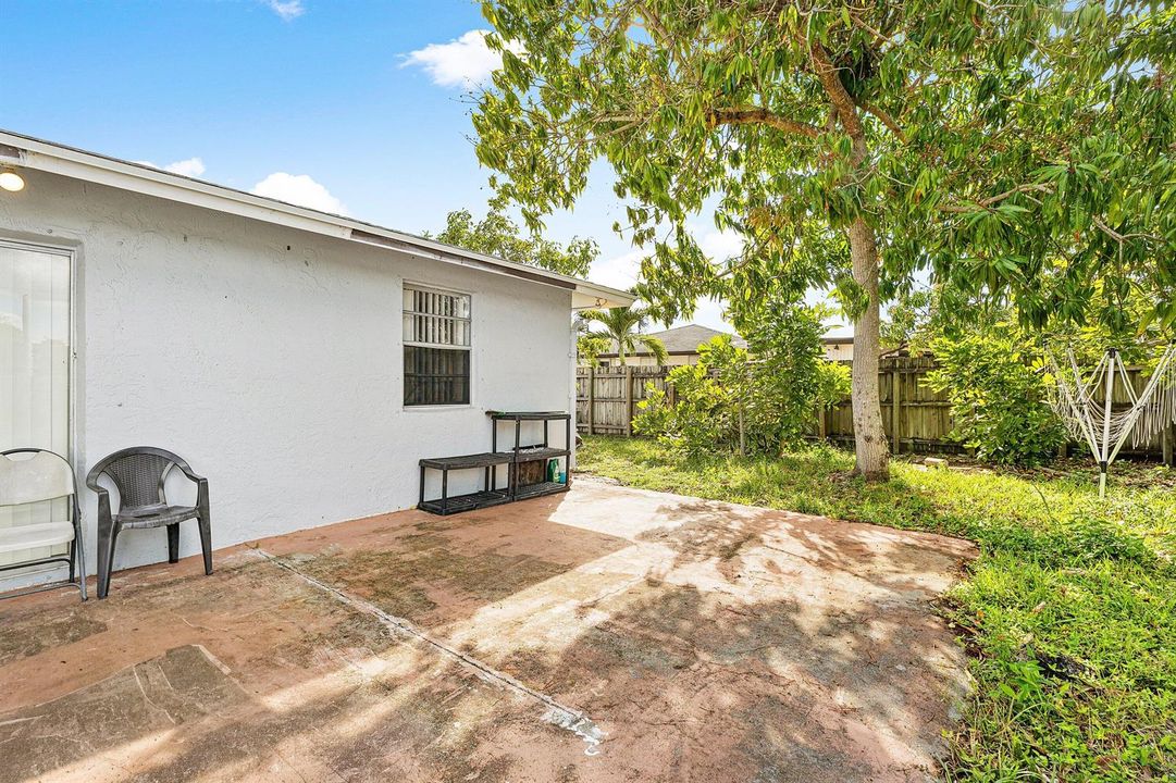 023-5177CannonWay-WestPalmBeach-FL-33415