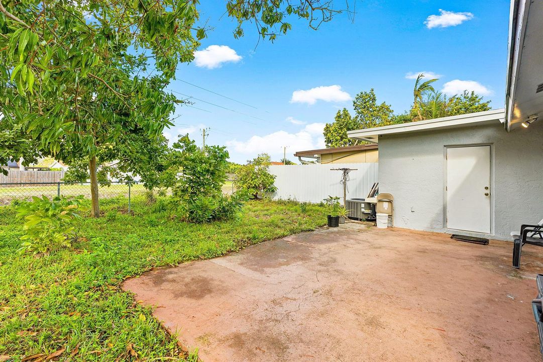 021-5177CannonWay-WestPalmBeach-FL-33415