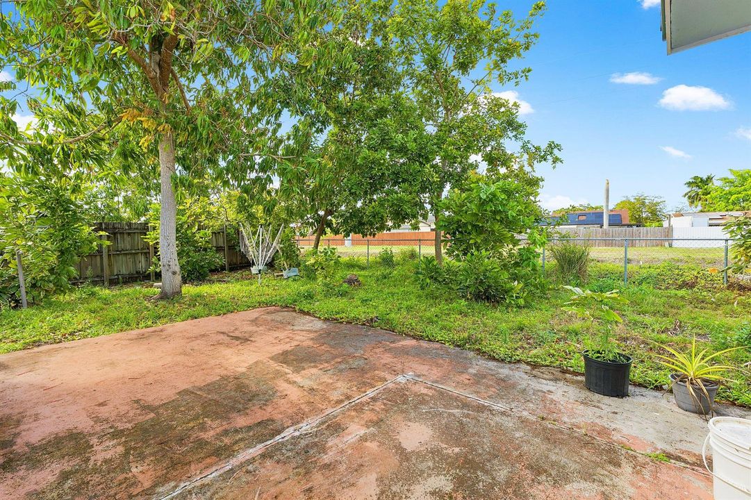 020-5177CannonWay-WestPalmBeach-FL-33415