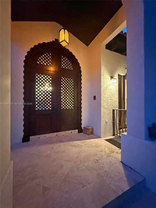 En Venta: $5,992,000 (6 camas, 5 baños, 6492 Pies cuadrados)
