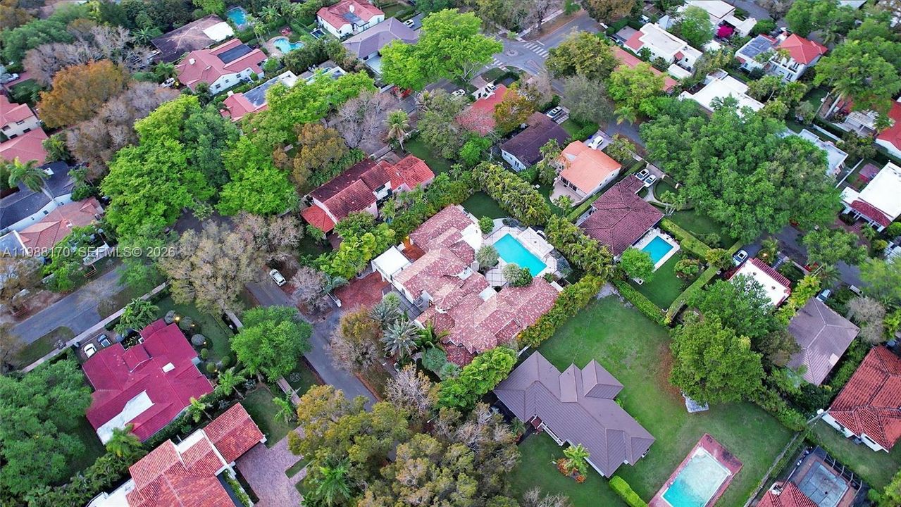 En Venta: $5,992,000 (6 camas, 5 baños, 6492 Pies cuadrados)