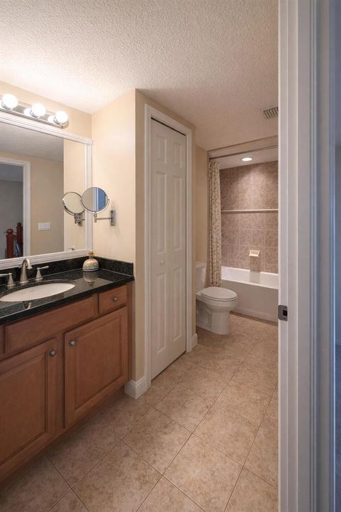 2nd Bathroom