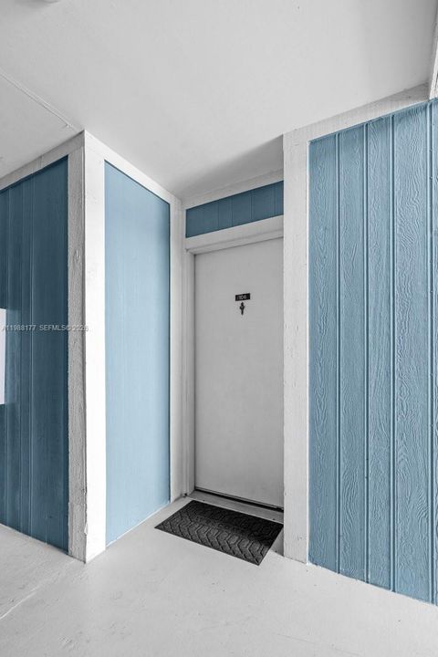 Activo con contrato: $225,000 (2 camas, 2 baños, 921 Pies cuadrados)