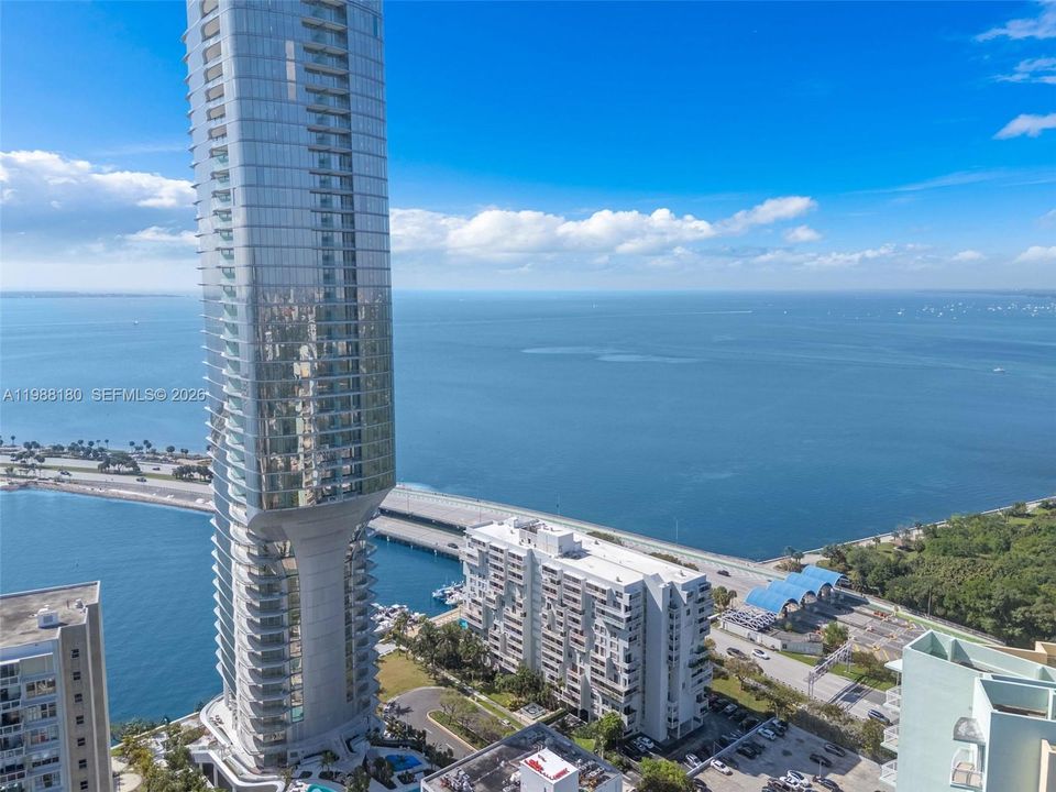 Под контрактом: $2,450 (1 спален, 1 ванн, 804 Квадратных фут)